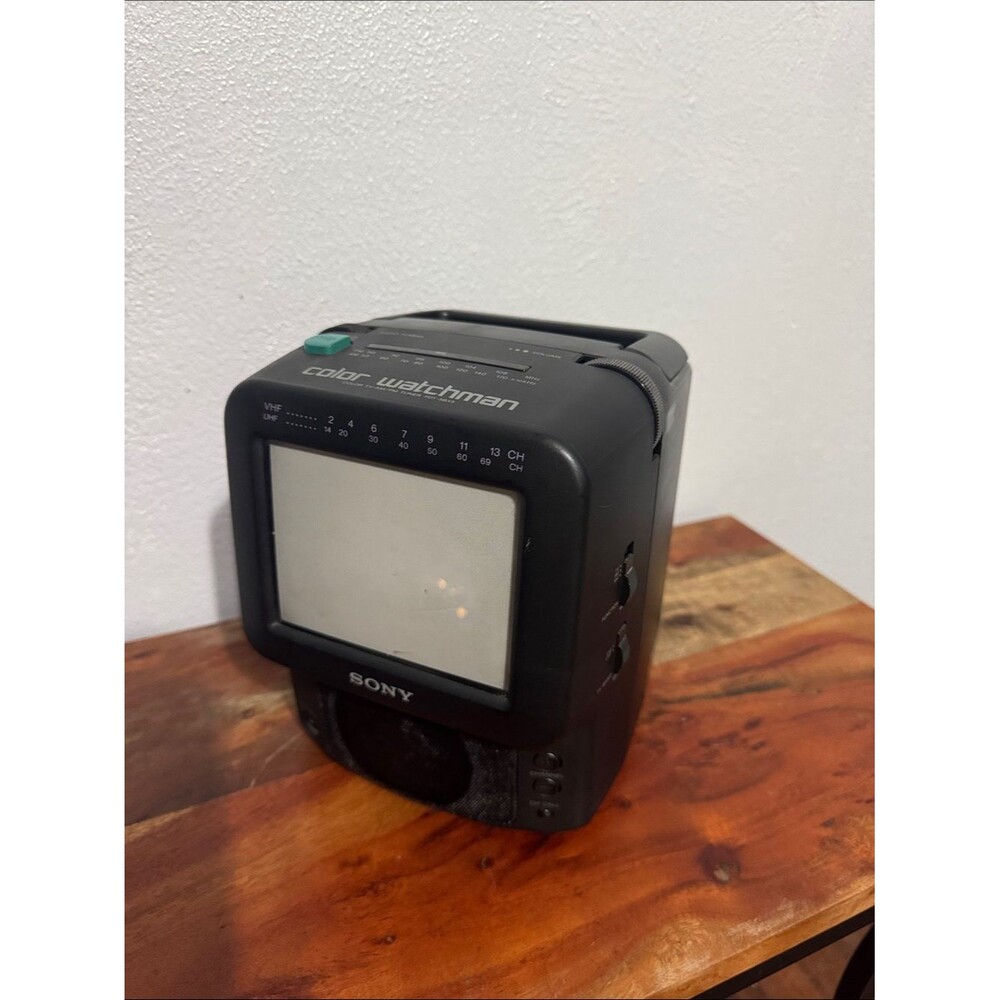 Sony Color Watchman FDT-5BX5 5" CRT Portable TV AM/FM Radio Retro Gaming TESTED